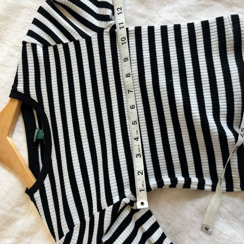 Wild Fable Striped Black‎ and White Tee - Picture 6 of 7